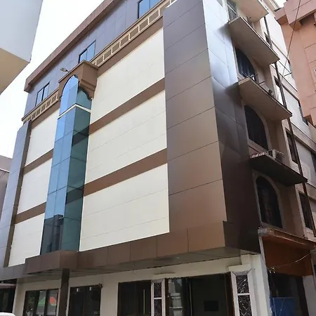 Iroomz Ashoka Comforts 3* Bellary