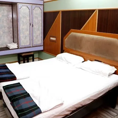 Hotel Iroomz Ashoka Comforts Bellary